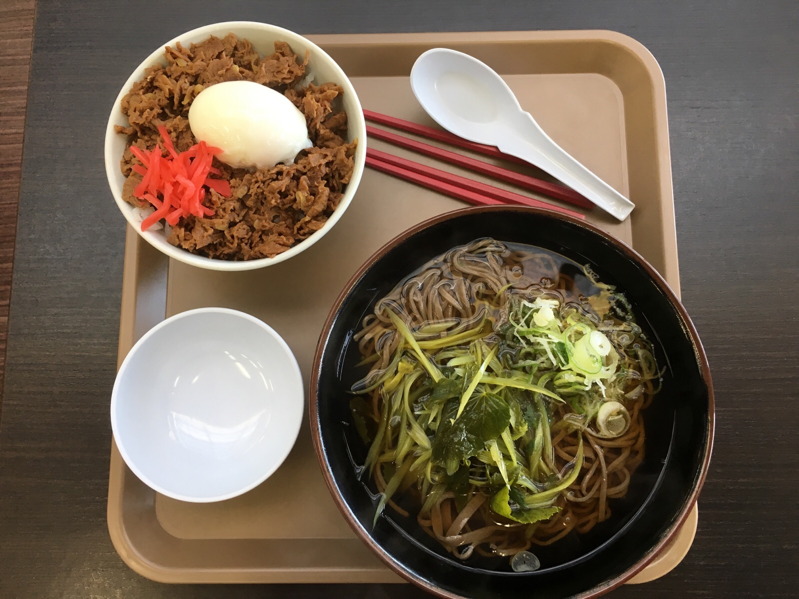 お昼