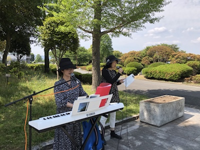 路上ライブ